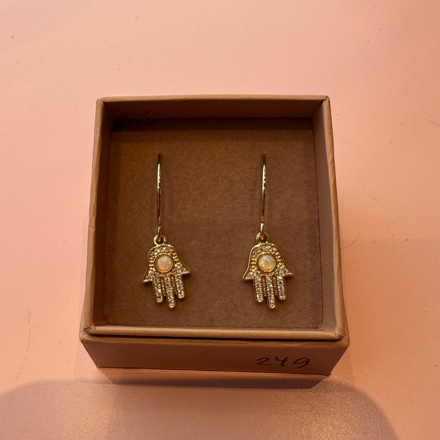 Friihof+Siig - Fatima hånd i guld 59 - Merle og Wilde ApS