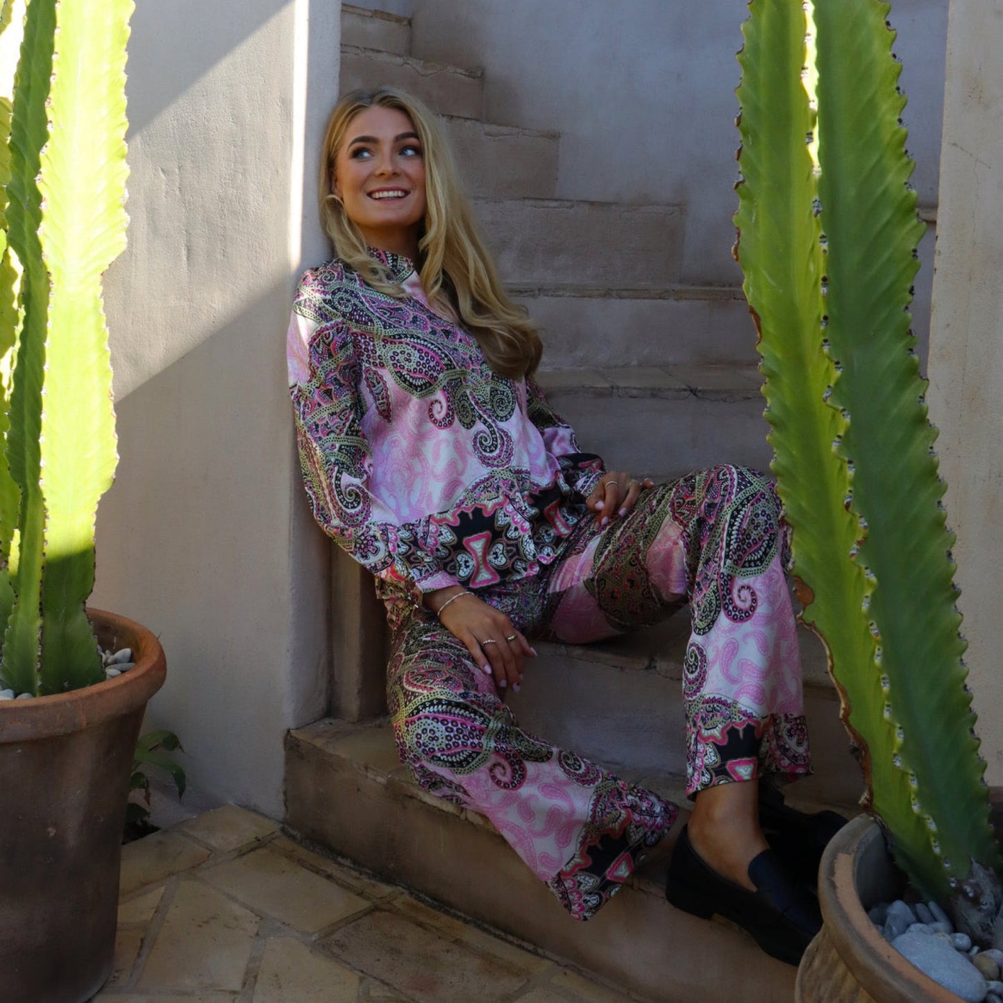 Liberte - Hope pants - pink scarf - Merle og Wilde ApS