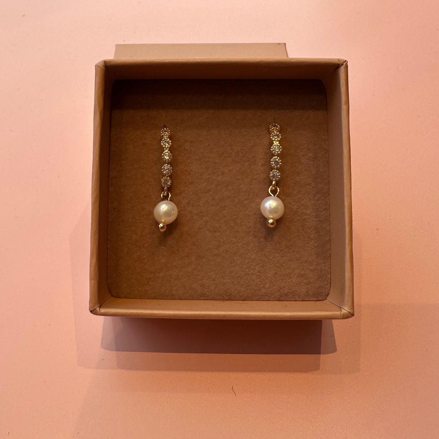 Friihof+Siig - Guld øreringe med perler & Steen 50 - Merle og Wilde ApS