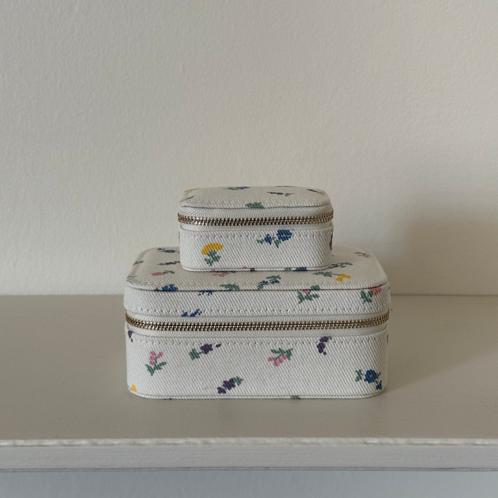 Pico - Large tricket box (smykkeskrin) - Ivory flower - Merle og Wilde ApS