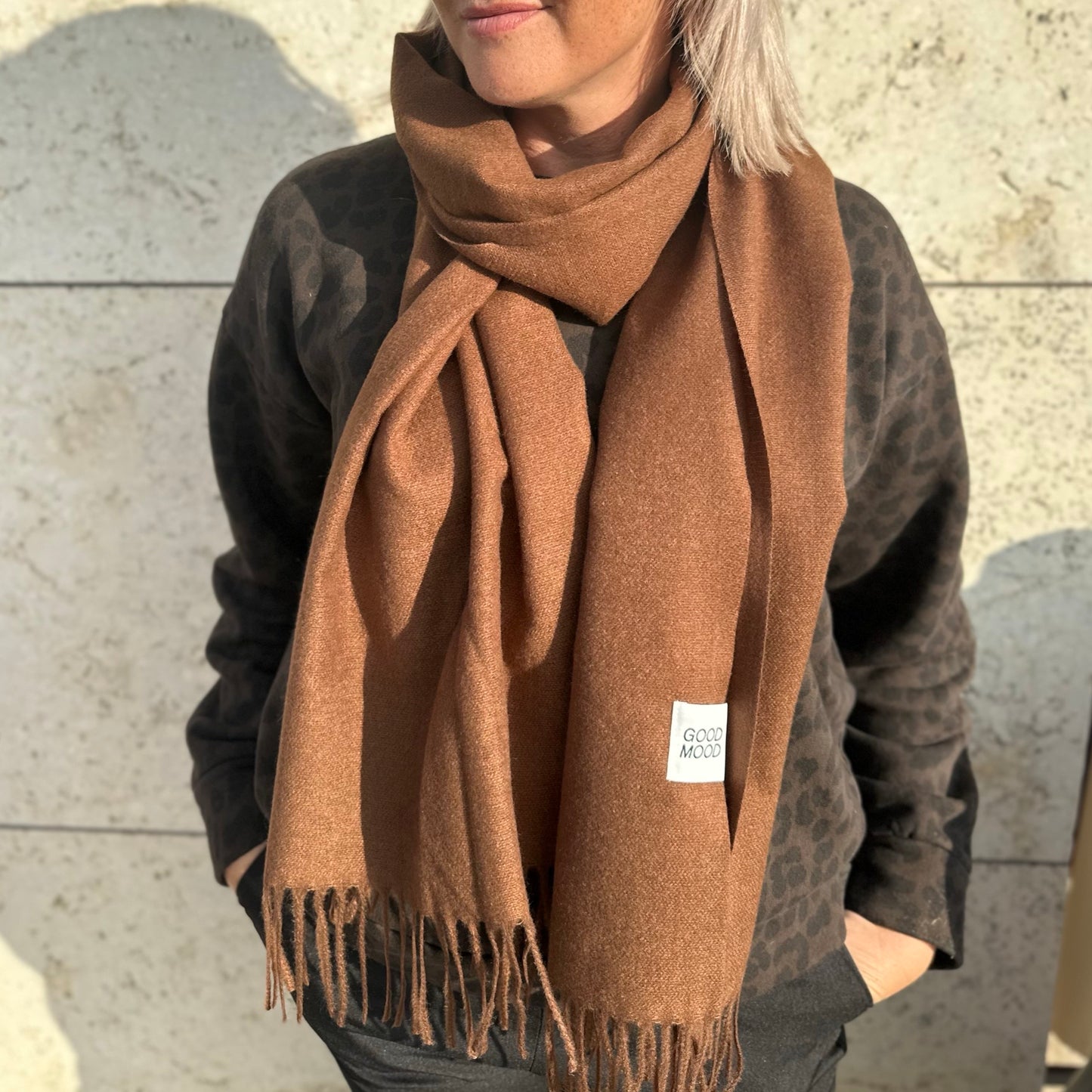 Pieces - Pcrasmin Long scarft W. patch BC - Flere farver // Wine and Brown - Merle og Wilde ApS