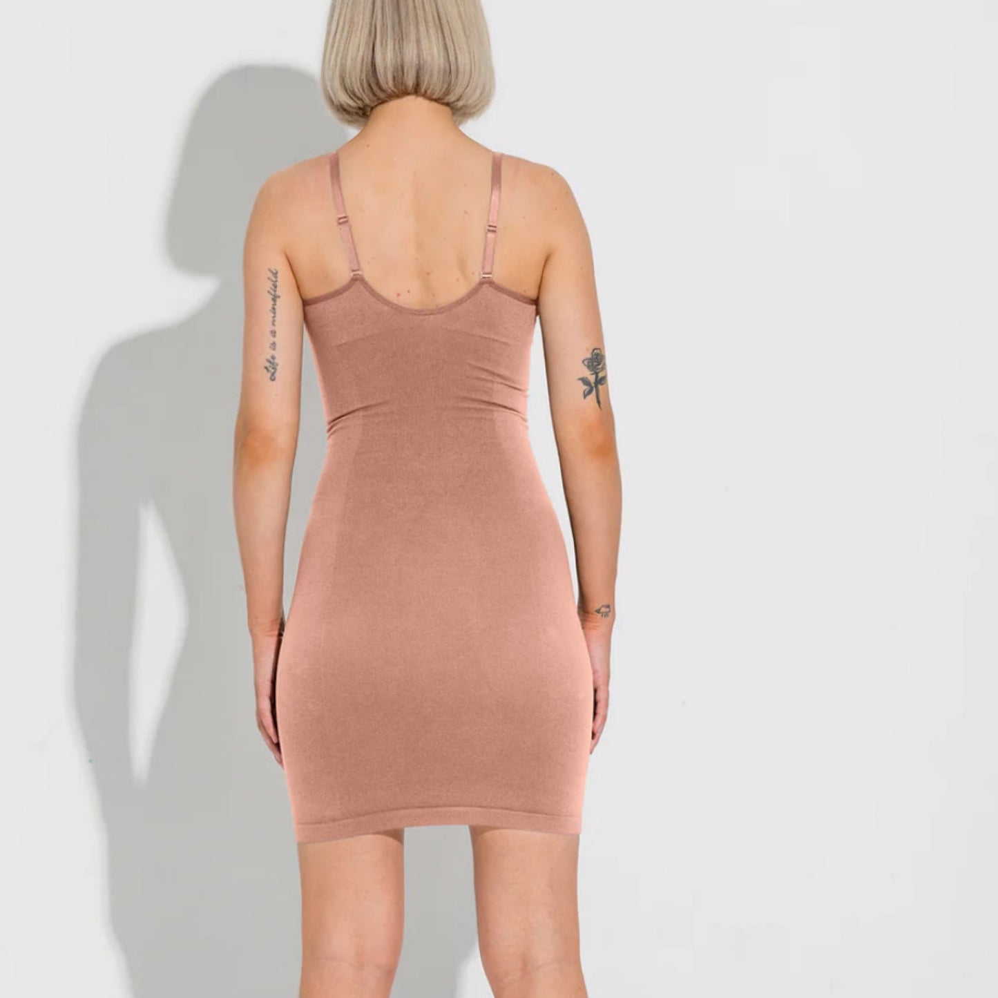 Lykkeland - Second skin shaping slip dress - Tan