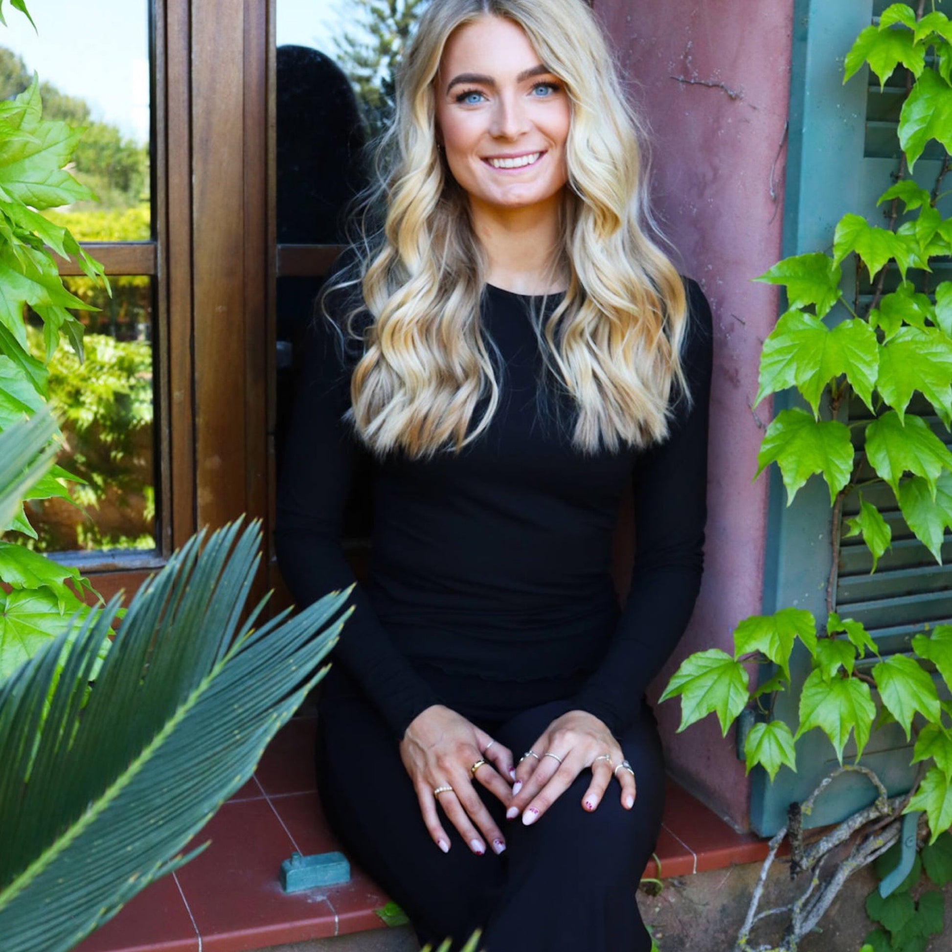 Liberte - Natalia LS round neck Blouse - Black - Merle og Wilde ApS