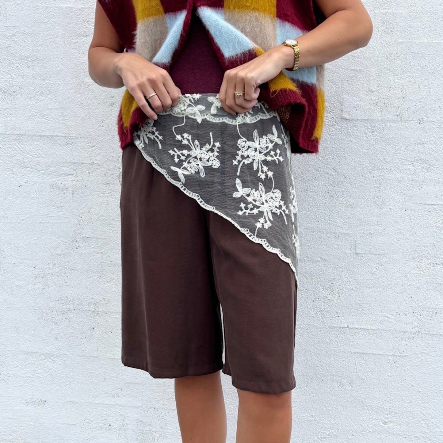 Black colour - BCmiriana trianglen lace scarf - Butter yellow - Merle og Wilde ApS