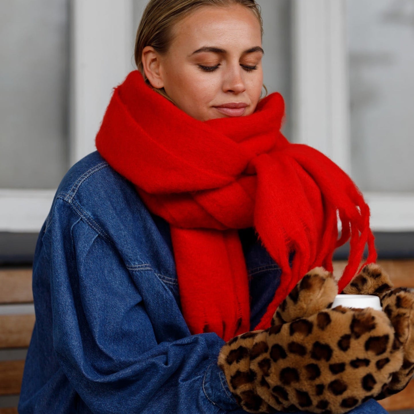 Black colour - BClorraine Soft scarf - Red