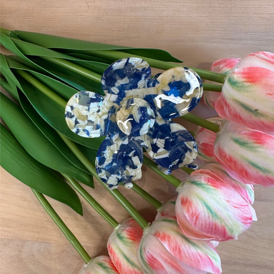 Merle & Wilde - Blomsterspænde - blå. - Merle og Wilde ApS