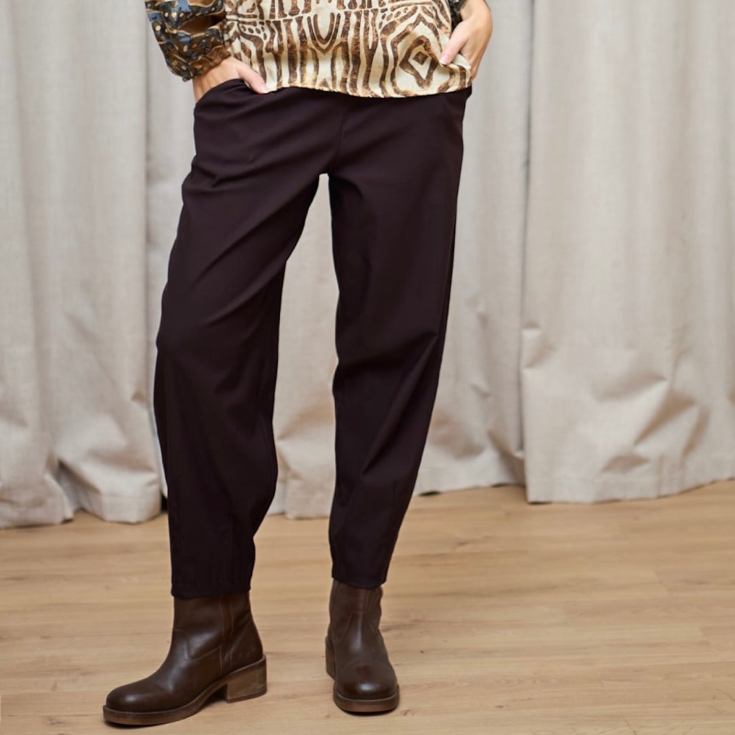 Black colour - BCbeverly barrel pant - Black Coffee - Merle og Wilde ApS