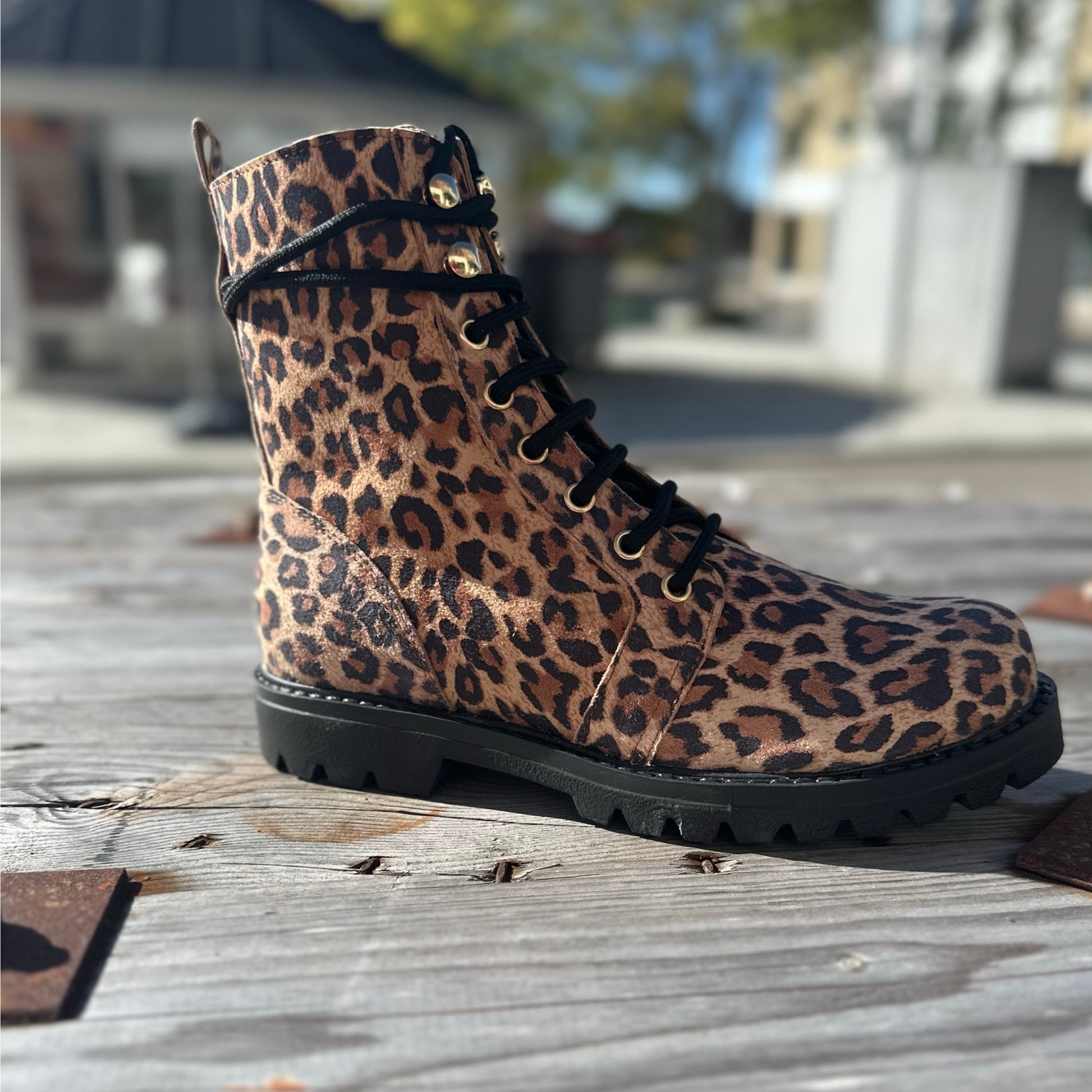 Tim & Simonsen - Pepsi boot Leo - Merle og Wilde ApS