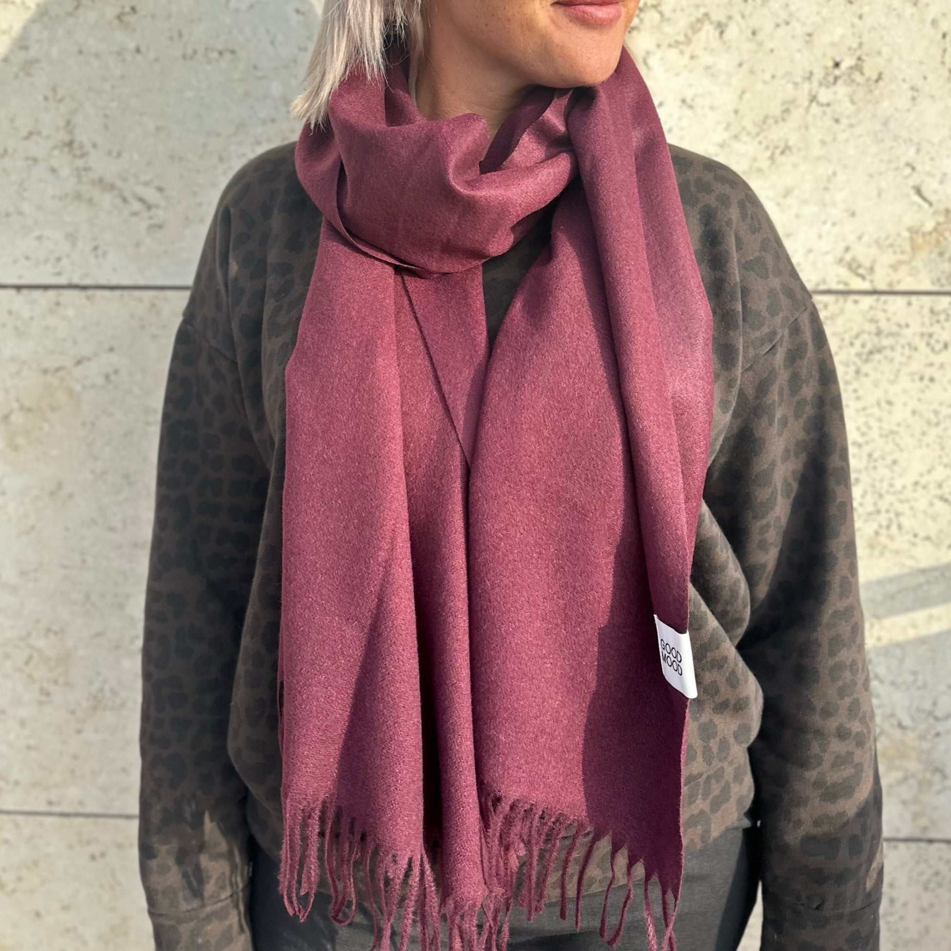 Pieces - Pcrasmin Long scarft W. patch BC - Flere farver // Wine and Brown - Merle og Wilde ApS