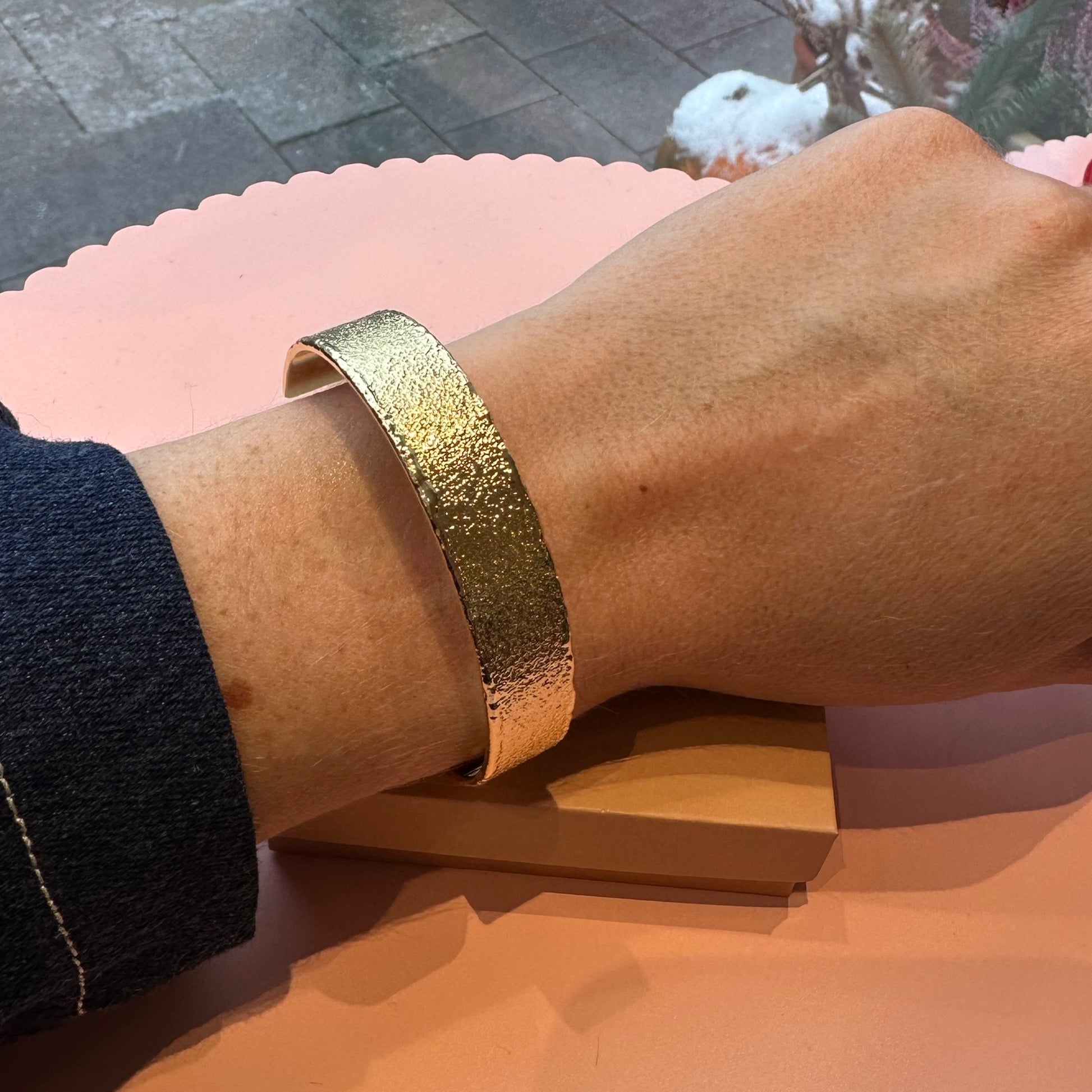 Friihof+siig - guld armbånd 60 - Merle og Wilde ApS