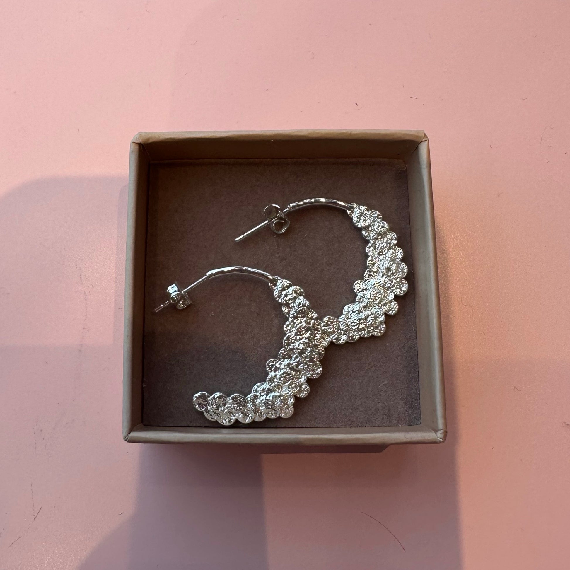 Friihof+Siig - sølv øreringe party edition 58 - Merle og Wilde ApS