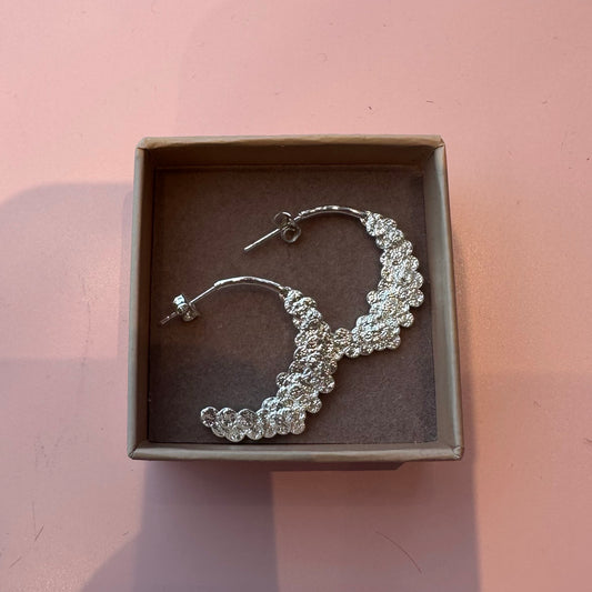 Friihof+Siig - sølv øreringe party edition 58 - Merle og Wilde ApS