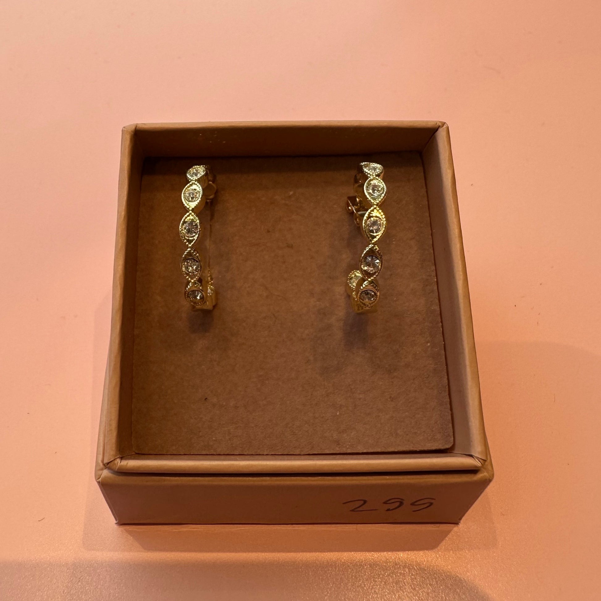 Friihof+siig - øreringe med sten 56 - Merle og Wilde ApS