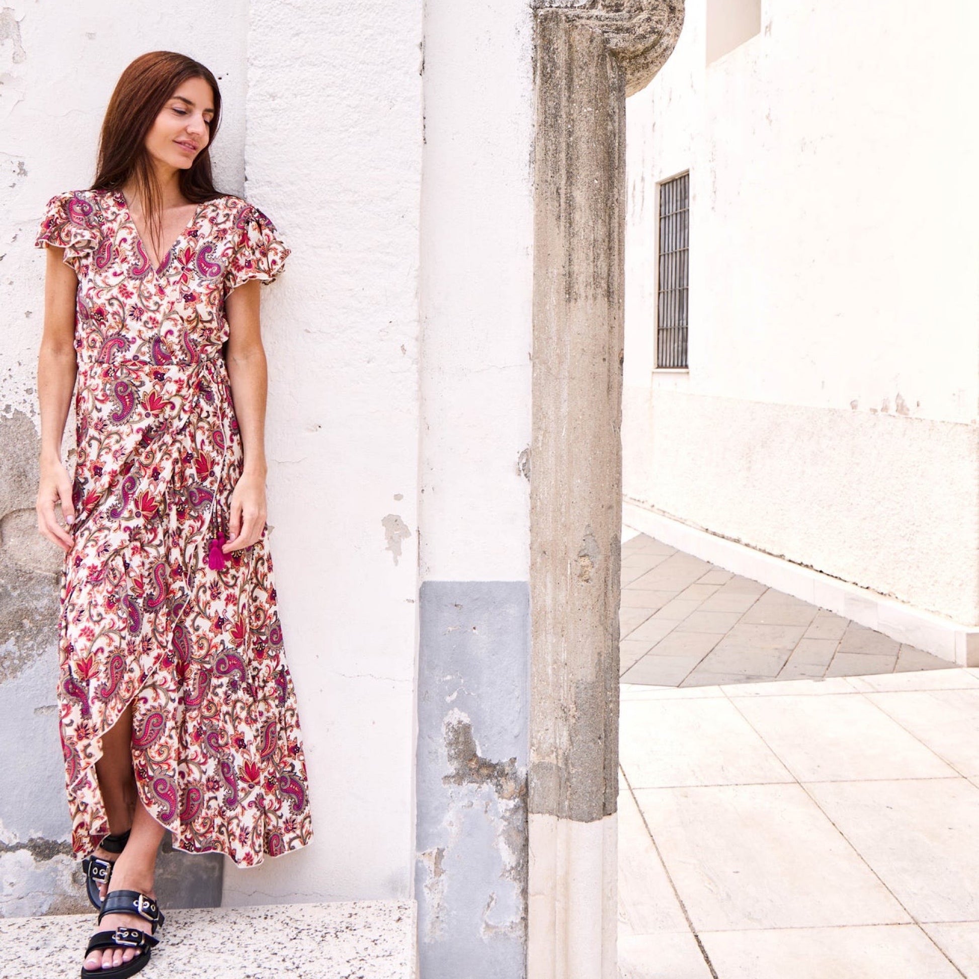 Black colour - BCluna flared wrap dress - vivid rouge - Merle og Wilde ApS