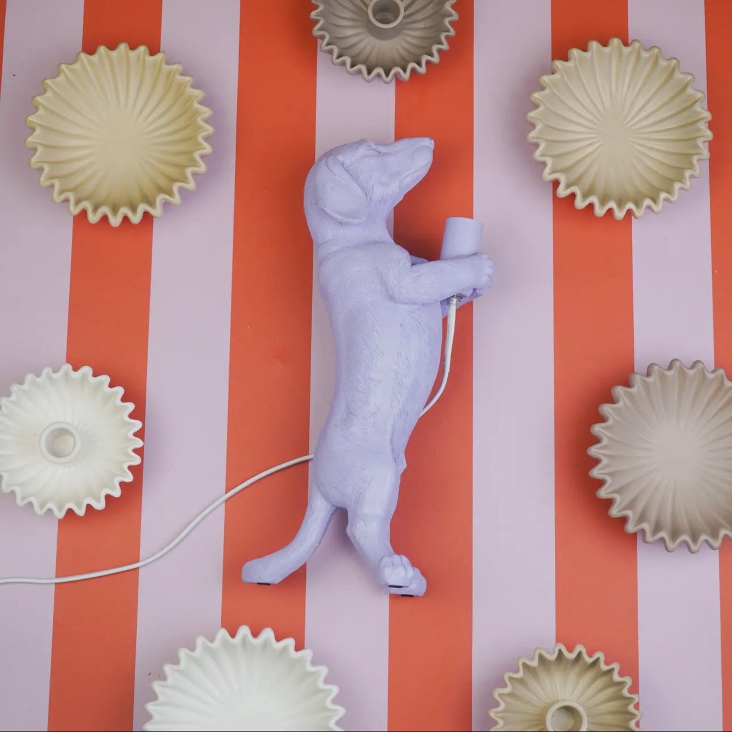 Housevitamin - Bordlampe - Gravhund - purple - Merle og Wilde ApS