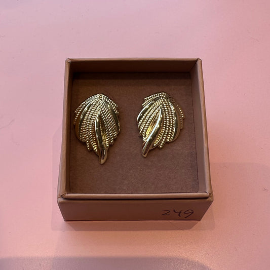 Friihof+siig - øreringe guld part edition 57 - Merle og Wilde ApS