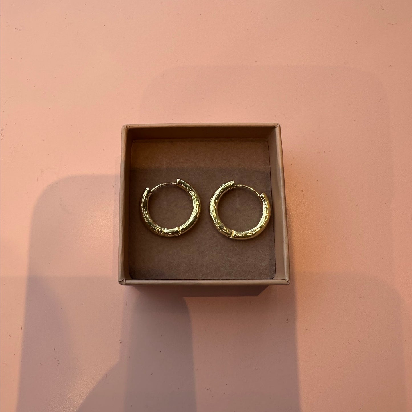 Friihof+siig - Runde øreringe i guld 52 - Merle og Wilde ApS