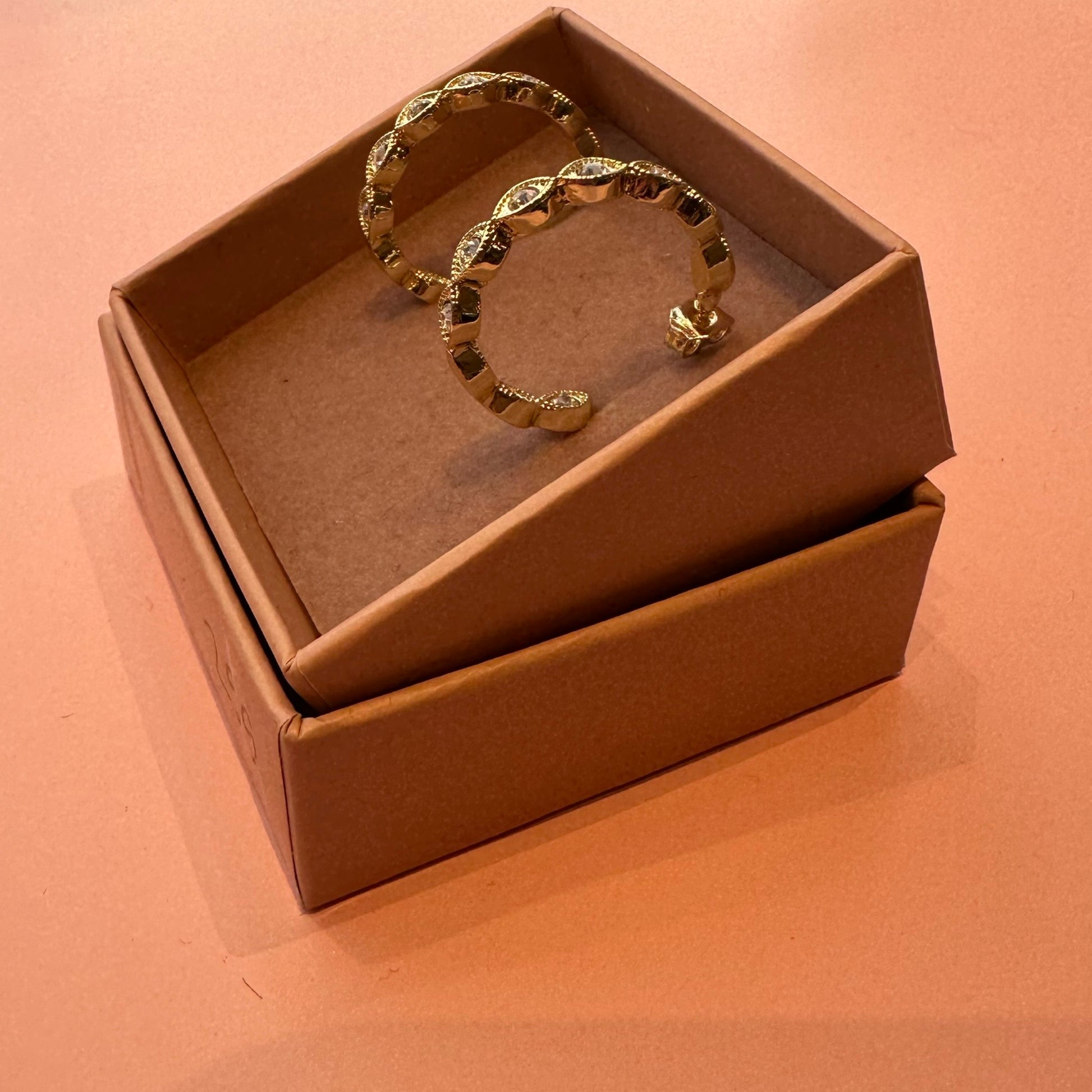 Friihof+siig - øreringe med sten 56 - Merle og Wilde ApS