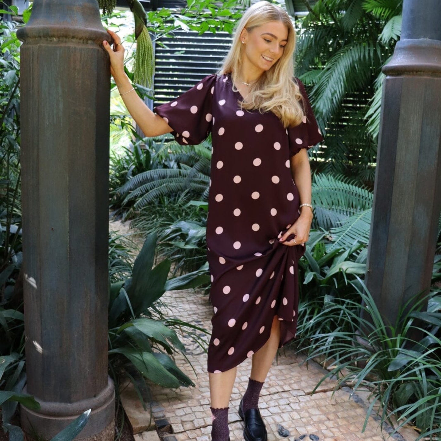 Preorder feb. - Liberte - Dotti dress - Plum Rose Big dot - Merle og Wilde ApS